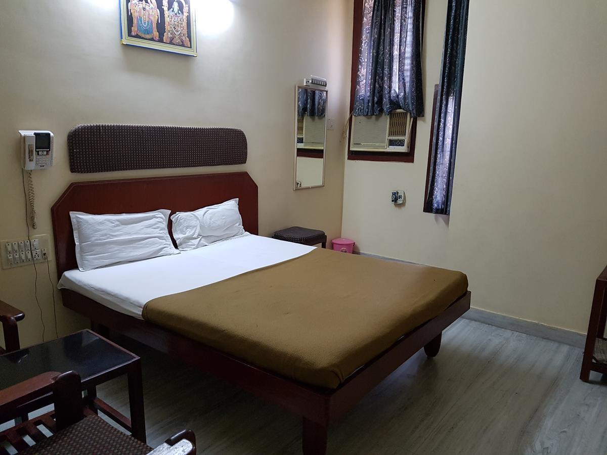 Sri Sai Residency 호텔 티루파티 외부 사진