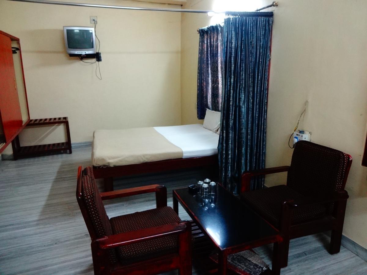 Sri Sai Residency 호텔 티루파티 외부 사진